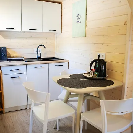 Camping 3 Widoki Kiekrz -domki Tiny House Z Prywatna Plaza I Pomostem Nad Jeziorem Kierskim