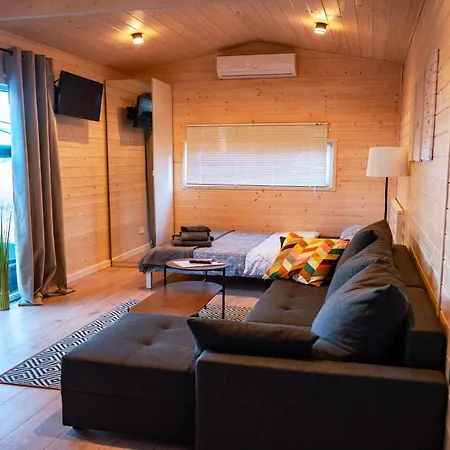 3 Widoki Kiekrz -domki Tiny House Z Prywatna Plaza I Pomostem Nad Jeziorem Kierskim *